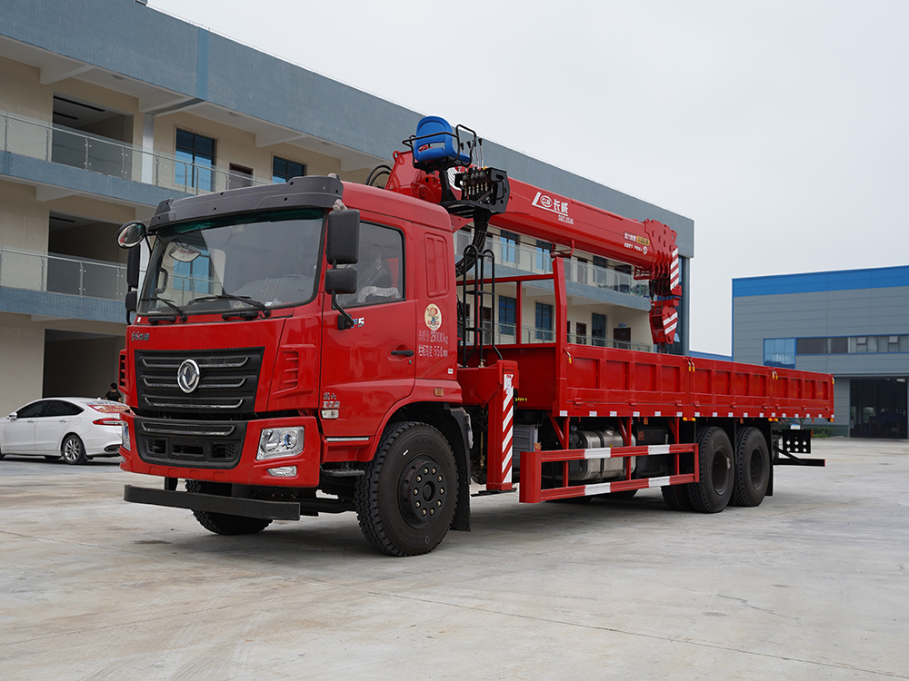 國六東風(fēng)華神F5后雙橋長威12噸五節(jié)直臂吊機(jī)隨車吊